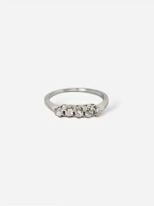 B415V200 Bague or gris sertie de cinq diamants